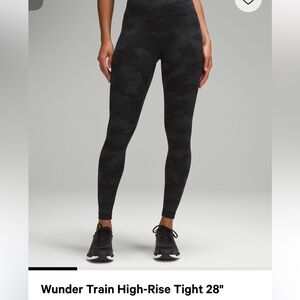 Lululemon Wunder Train High-Rise Tight 28"
Heritage 365 Camo Deep Coal Multi